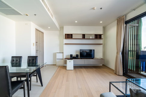 Hot Deal! High-Floor 2BR Investment Condo at HQ by Sansiri | Prime Sukhumvit - U5922653