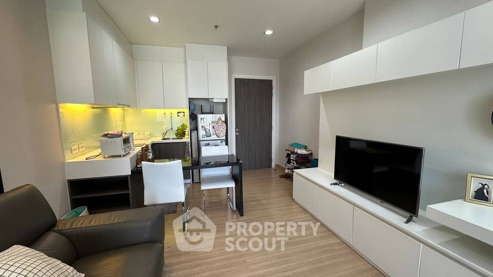 รูป คอนโด 1 ห้องนอน 38 ตร.ม. ชั้น 34 ที่ Urbano Absolute ใกล้ BTS กรุงธนบุรี 400 ม. (ID 2477129) - รูปที่ 3/12