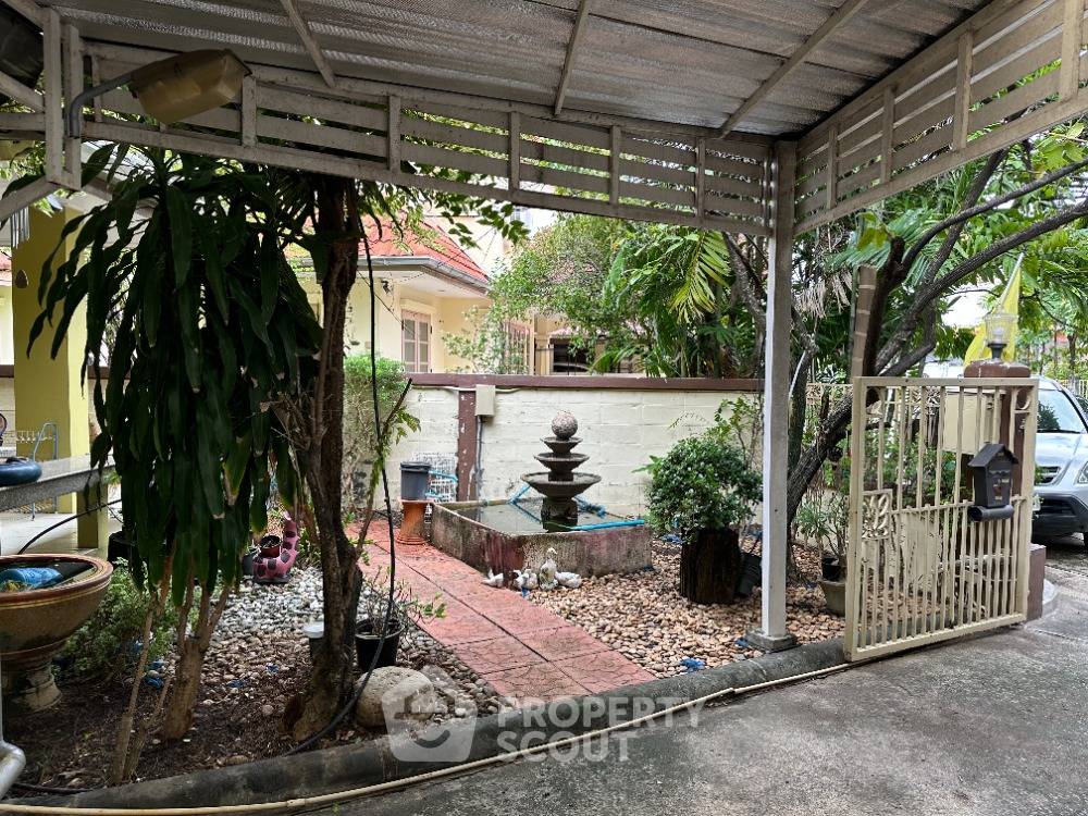 รูป ขายบ้าน 5 ห้องนอน ใน สะพานสูง กรุงเทพ (376 ตร.ม.) (ID 1453754) - รูปที่ 4/24