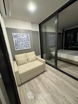 คอนโด 1 ห้องนอน ชั้นสูง ที่ XT ห้วยขวาง ใกล้ MRT ห้วยขวาง 100 ม. (ID 1999634)
