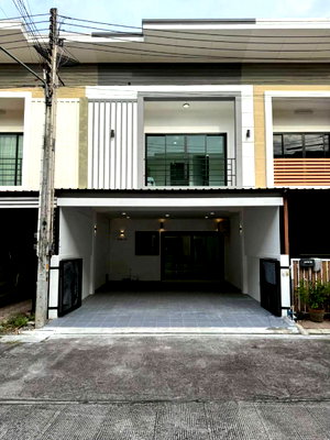 บ้านเดี่ยว วิทยาลัยเทคโนโลยีศรีราชา : ขายทาวน์โฮมรีโนเวทใหม่ หมู่บ้านแฮมป์ตันพาร์ค 3 ทุ่งสุขลา ศรีราชา 