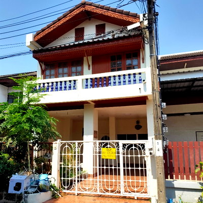 Townhouses for rent Boromarajonani College Of Nursing Noppharat Wachi : House for rent Thepphana Village