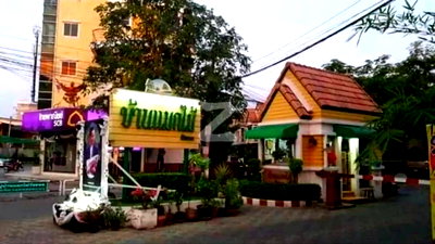 ทาวน์โฮม ถนนสายไหม : ทาวน์โฮม 2 ชั้น หลังมุม หมู่บ้านแมกไม้ วัชรพล ตรงข้ามตลาดวงศกร รีโนเวทใหม่ ใกล้ห้าง ใกล้โรงพยาบาล  รถไฟฟ้าสายสีเขียวเข้ม
