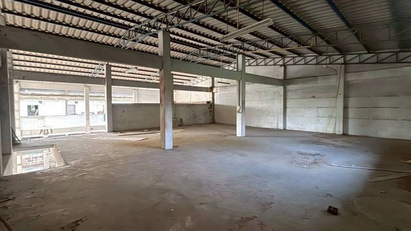 picture Warehouse for Sale Thanasit Soi, Theparak Road, Bang Phli, Samut Prakan - 3/7