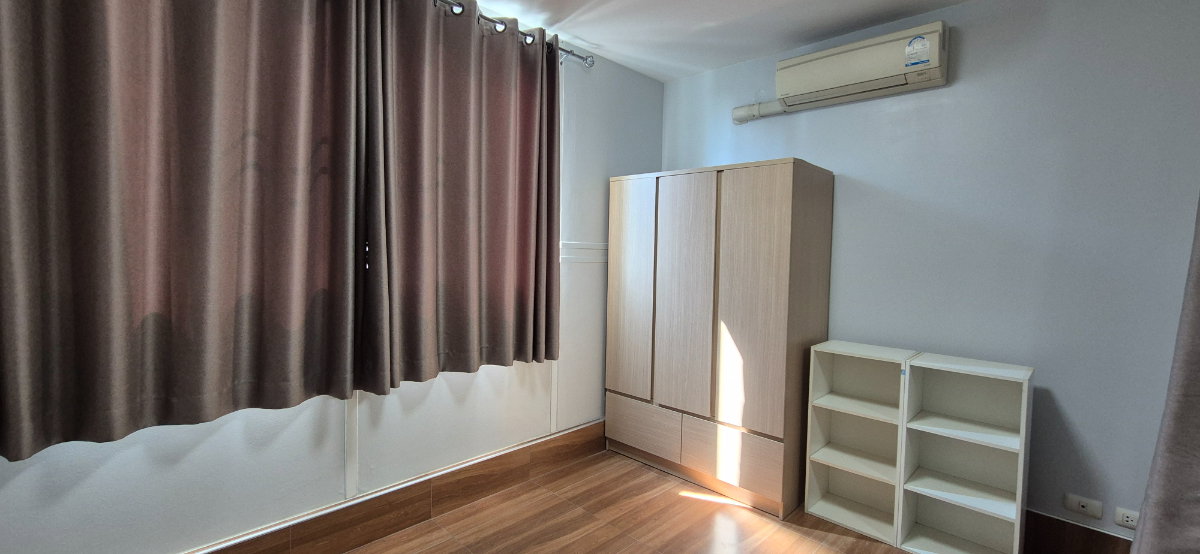 รูป ขายห้องใหญ่แต่งพร้อม เฟอร์ครบ ราคาถูก ใกล้ ARL สถานีหัวหมาก  - รูปที่ 9/25