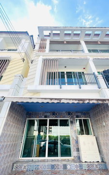 ให้เช่าทาว์นโฮม 3 ชั้น บ้านกลางเมือง เออบาร์เนียน เกษตร นวมินทร์