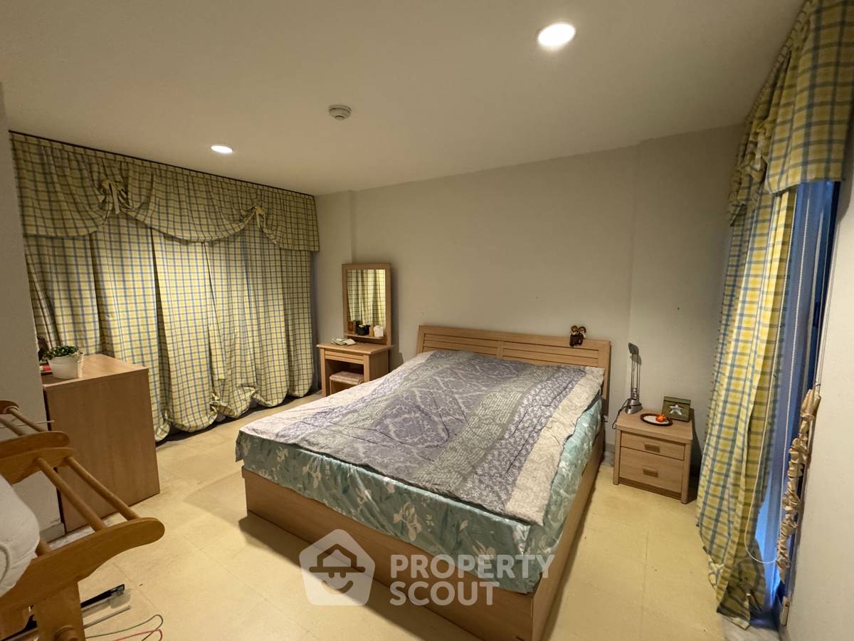 รูป คอนโด 2 ห้องนอนให้เช่า ศานติปุระ เรสซิเดนซ์ หัวหิน 116 ตร.ม. (ชั้น 1) (ID 2537686) - รูปที่ 4/9