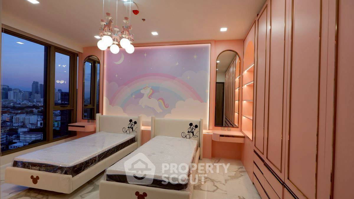 รูป คอนโด 3 ห้องนอน 269 ตร.ม. ชั้น 19 | Rhythm Charoenkrung Pavilion | ใกล้ BTS สะพานตากสิน (ID 2539287) - รูปที่ 9/12