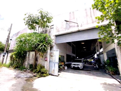 Factory for sale Dhonburi Rajabhat University Samut Prakan Campus : Warehouse for Sale Thanasit Soi, Theparak Road, Bang Phli, Samut Prakan