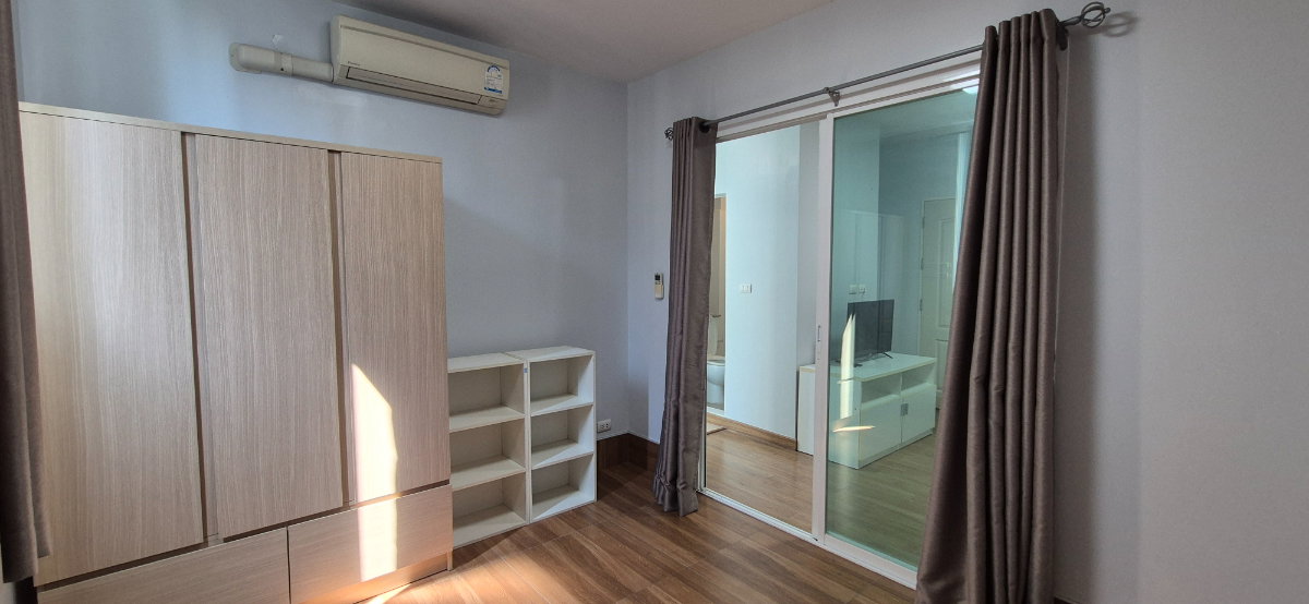 รูป ขายห้องใหญ่แต่งพร้อม เฟอร์ครบ ราคาถูก ใกล้ ARL สถานีหัวหมาก  - รูปที่ 10/25