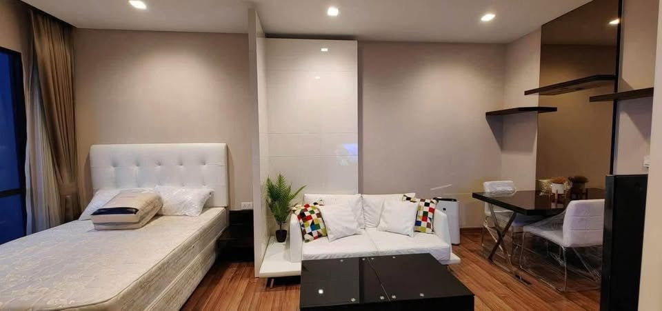 picture Condo for Rent at Ivy Ampio (B6901041) - 1/4
