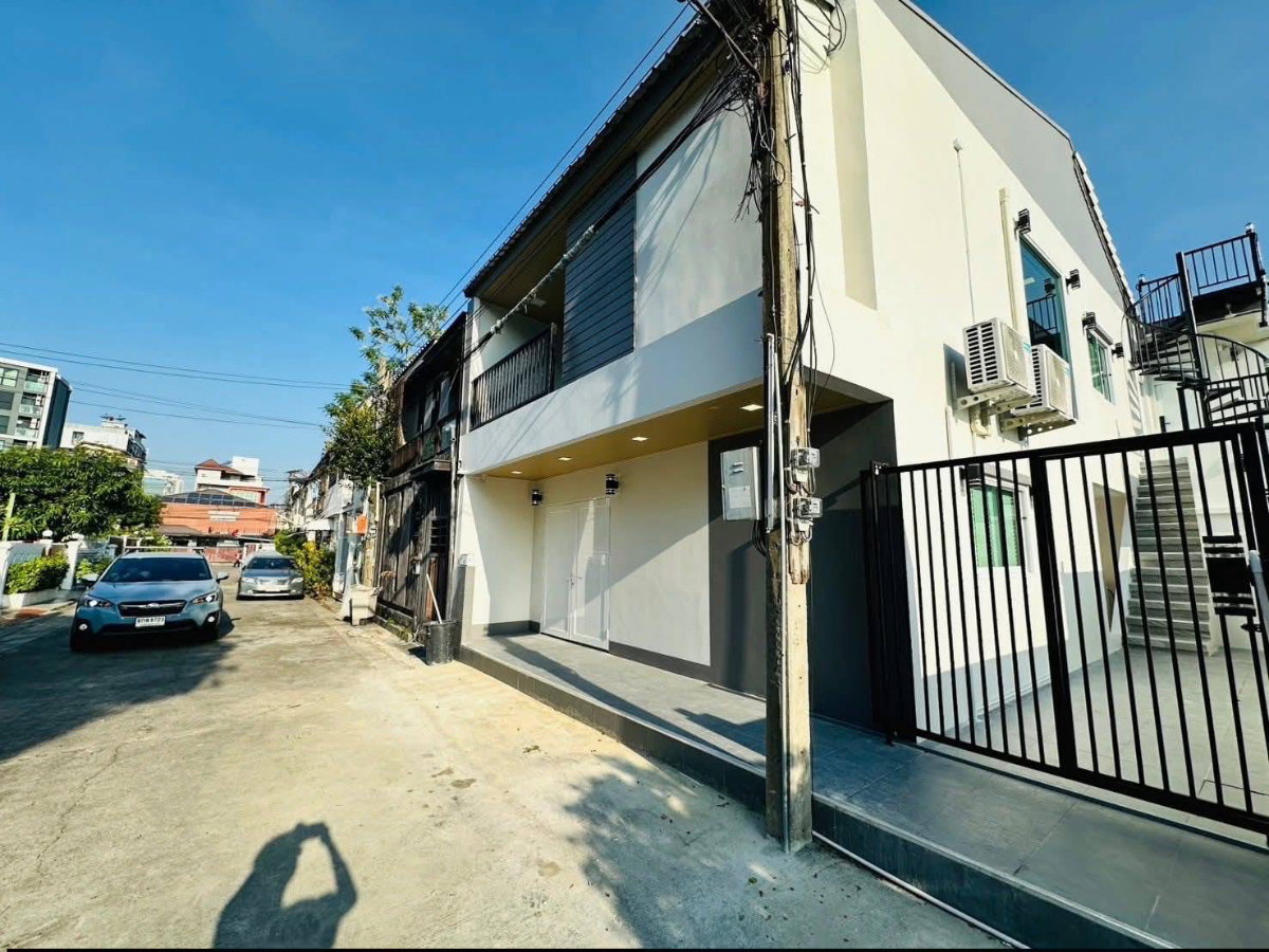 รูป #R8802 🎉 130169 ให้เช่าบ้าน Yu Charoen 779 Village Ratchada 18 - รูปที่ 8/20