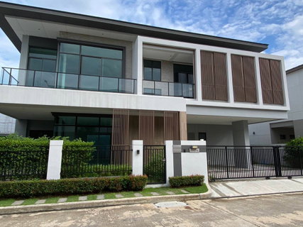 Bangkok boulevard Ramkhamhaeng-Wongwaen : บางกอก บูเลอวาร์ด รามคำแหง-วงแหวน | 370ตรม.