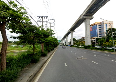 ที่ดิน MRT บางกะปิ : ขายที่ดินเปล่าติดถนนใหญ่ถนนศรีนครินทร์ ทำเลดีใกล้โรงพยาบาลสมิติเวช ศรีนครินทร์