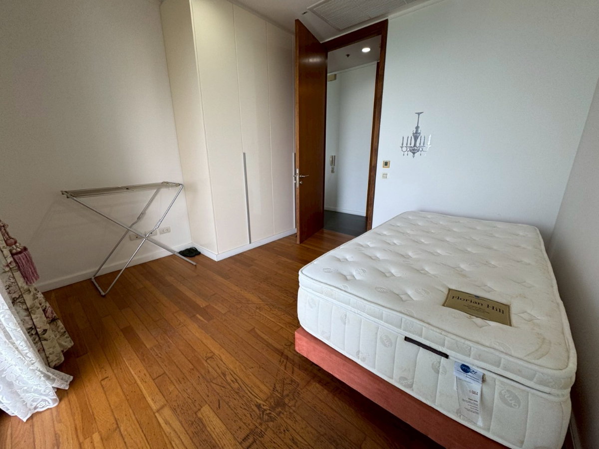 รูป for sale condo Northpoint Tower A 2 Beds (S03-2332)  - รูปที่ 10/11