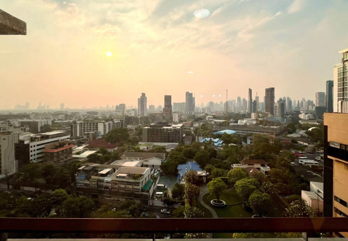 picture Rhythm Sukhumvit               42 - 9/10