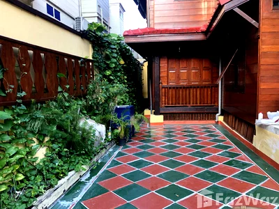 Houses for rent บางลำภู(บางลำภู) : 3 Bedroom House for rent in Sao Chingcha, Bangkok  5947177