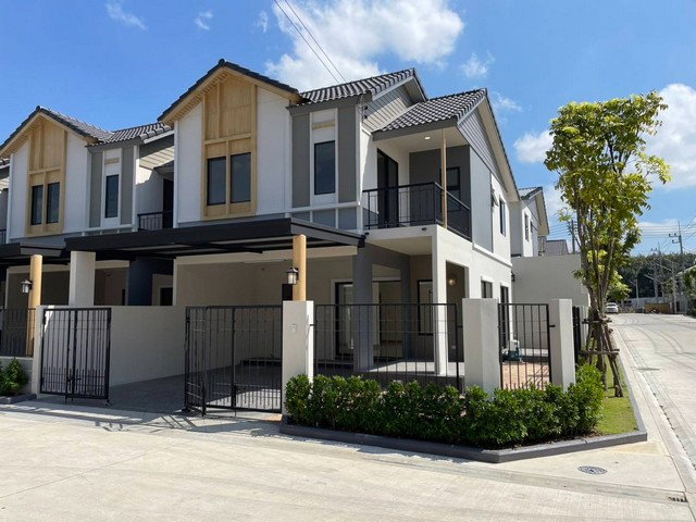 รูป ให้เช่าบ้านศรีราชา สไตล์เจแปนนิสโมเดิร์น แถวสวนเสือ | 3 ห้องนอน 3 ห้องน้ำ - รูปที่ 1/15