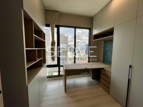 2 Beds Large Room City View  Fully furnished Condo High Rise Good Location Close To BTS Phaya Thai 700  m  @ The Room Phayathai