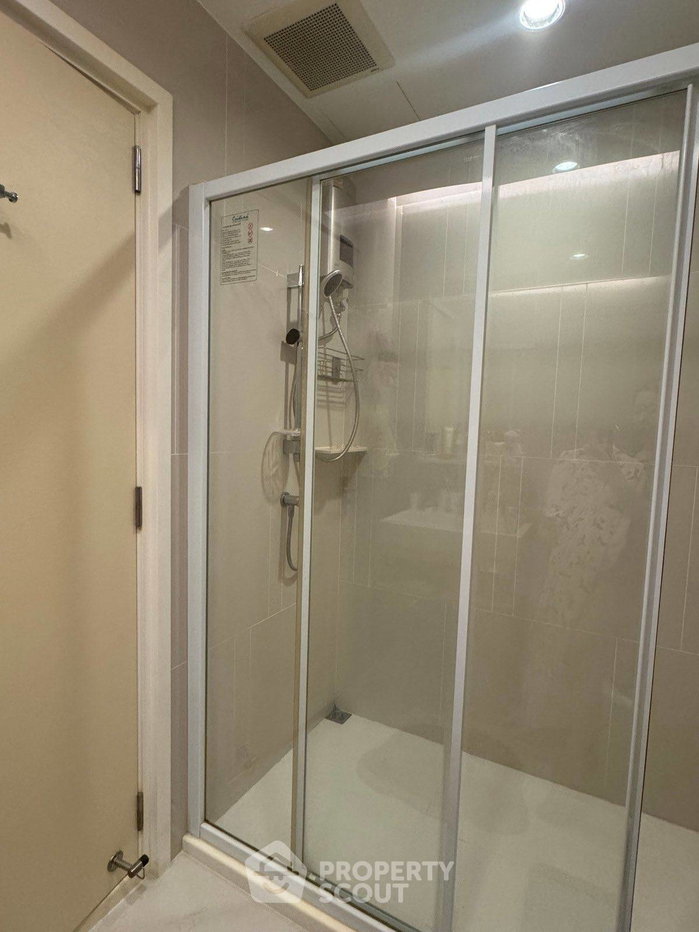 รูป คอนโด 2 ห้องนอน ชั้น 20 ให้เช่า เดอะ คีย์ สาทร-เจริญราษฎร์ (ID 2547213) - รูปที่ 9/10