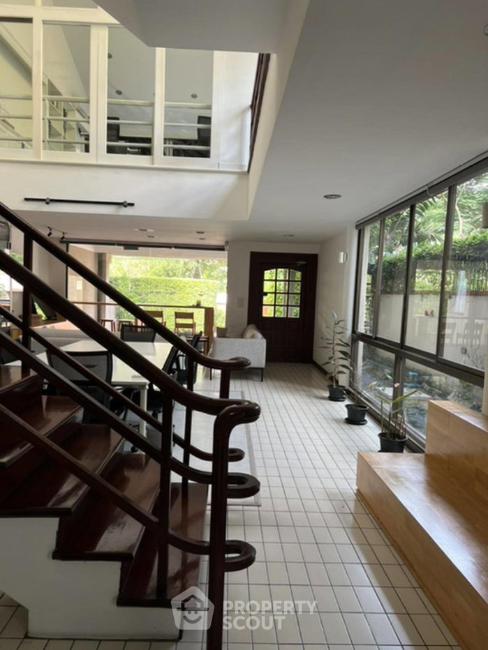 รูป คอนโด 3 ห้องนอน 263 ตร.ม. ที่ สุขุมวิทเฮ้าส์ คอนโดมิเนียม ใกล้ MRT สุขุมวิท 300 ม. (ID 2548058) - รูปที่ 6/14
