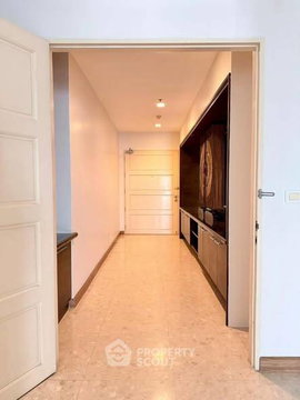 ใกล้ BTS Ekkamai เพียง 60 เมตร | คอนโด 3 ห้องนอน Nusasiri Grand Condominium (ID 2552172)