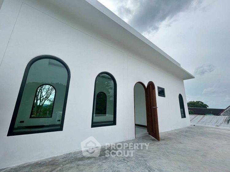 picture 4-BR House 240 Sqm For Sale Near Koh Siray, Ratsada Phuket (ID 2546114) - 1/9
