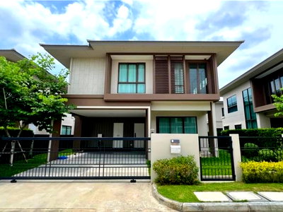 ขายบ้านเดี่ยว : ขายด่วน ราคาพิเศษที่สุดในโครงการ Burasiri กรุงเทพกรีฑา | บ้านเปล่า 4 ห้องนอน 57.5 ตร.วา ให้คุณตกแต่งได้ตามสไตล์