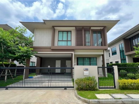 ขายด่วน ราคาพิเศษที่สุดในโครงการ Burasiri กรุงเทพกรีฑา | บ้านเปล่า 4 ห้องนอน 57.5 ตร.วา ให้คุณตกแต่งได้ตามสไตล์