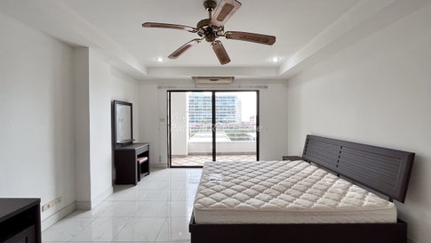🛏️ Studio - 🛁 1 ห้องน้ำ - 🏙️ City View - 🇹🇭 ชื่อบริษัท - 🏢 Pattaya Hill Resort Pattaya - รหัส: PHR05