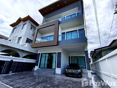 เช่าบ้านเดี่ยว โรงเรียนเซนต์แอนดรูส์อินเตอร์เนชันแนล กรุงเทพ : บ้านเดี่ยวให้เช่า 4 ห้องนอน ใน พระโขนงเหนือ, กรุงเทพมหานคร 1621192
