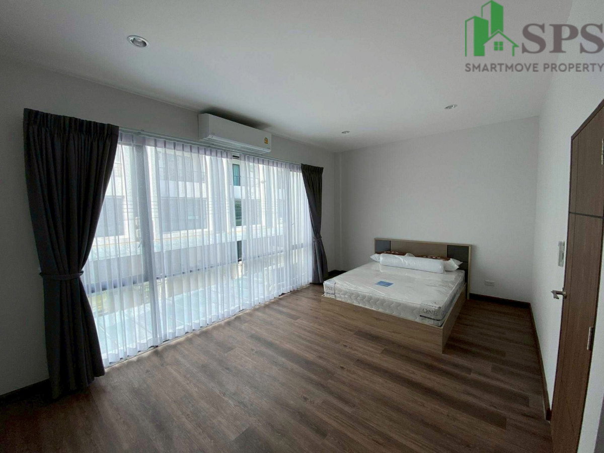รูป ให้เช่า ทาวน์โฮมสไตล์ modern l ซ.อุดมสุข 39 (SPSSR02) - รูปที่ 4/10