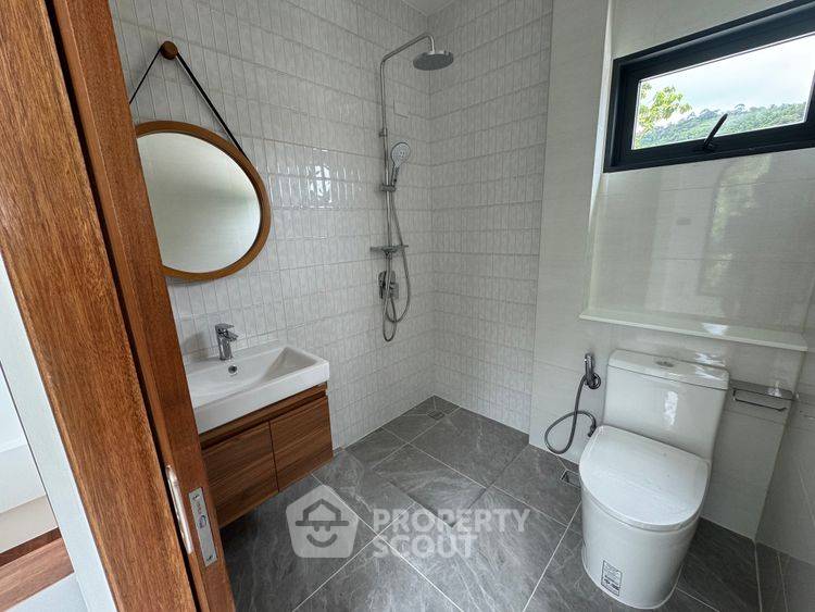 picture 4-BR House 240 Sqm For Sale Near Koh Siray, Ratsada Phuket (ID 2546114) - 4/9