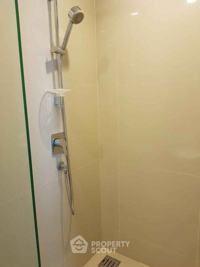 picture 2-BR Condo On 18th Floor, Star View, Near BTS/MRT Phra Ram 3 (ID 1847931) - 13/26