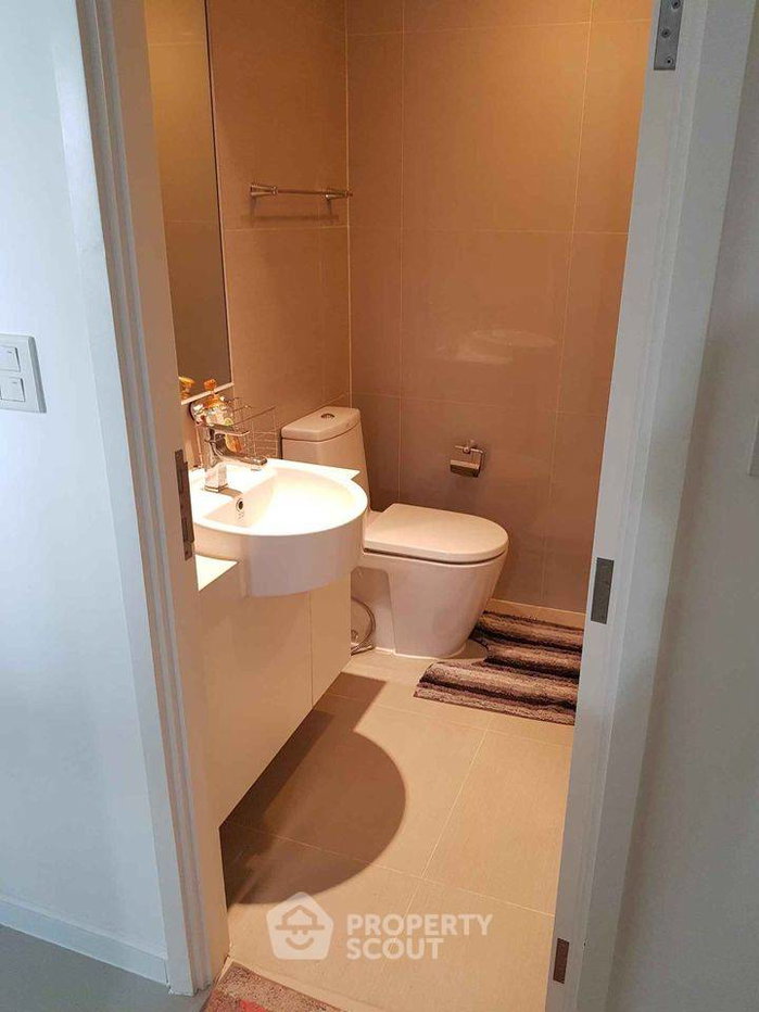 picture 2-BR Condo On 18th Floor, Star View, Near BTS/MRT Phra Ram 3 (ID 1847931) - 15/26