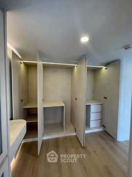คอนโด 3 ห้องนอน ชั้น 34 ขนาด 91 ตร.ม. ให้เช่า LIFE Rama 4 - Asoke ใกล้ MRT Queen Sirikit 400 ม. (ID 2366716)