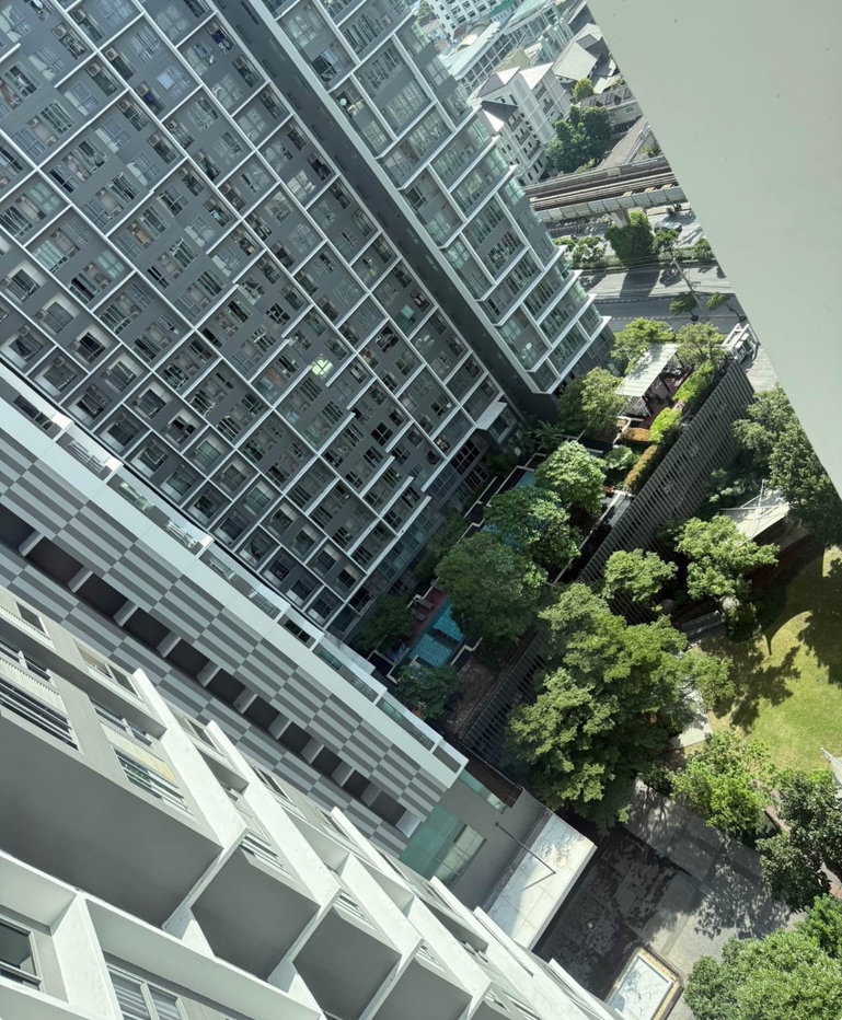 picture  IDEO Mobi Sukhumvit            81 - 7/8