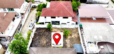 Land for sale Ladprao 48, Chokchai 4, Ladprao 71 : S-LNNW101 Beautiful, leveled land for sale, ready for construction. Soi Nak Niwas 21, Lat Phrao district. Selling price 5.9 million baht. 098-254-5162