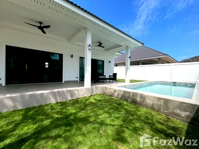 Houses for sale : 4 Bedroom Villa for sale at Pavilion Ville  4191108