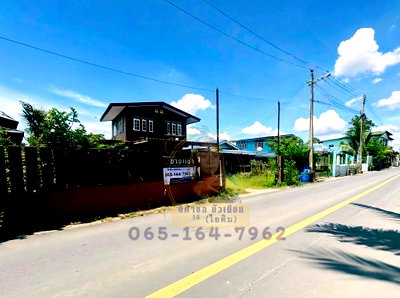 บ้านเดี่ยว ลำลูกกา ปทุมธานี : ขาย ที่ดิน + บ้านเดี่ยว คลอง6 ลำลูกกา 2,400,000เท่านั้น ด่วน!!