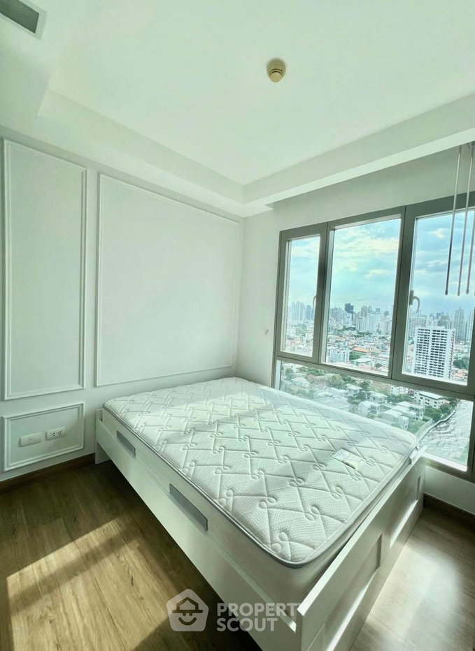 รูป คอนโดสองห้องนอน ชั้นยี่สิบแปด Thru Thonglor ย่านบางกะปิ (ID 2561002) - รูปที่ 6/7