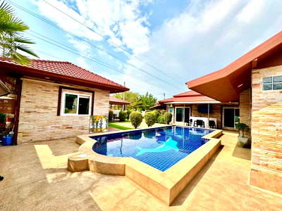 เช่าบ้านเดี่ยว คิงเพาเวอร์ พัทยา คอมเพล็กซ์  : Pool Villa 6 Bed for Rent in Siam Country Club, Central Pattaya