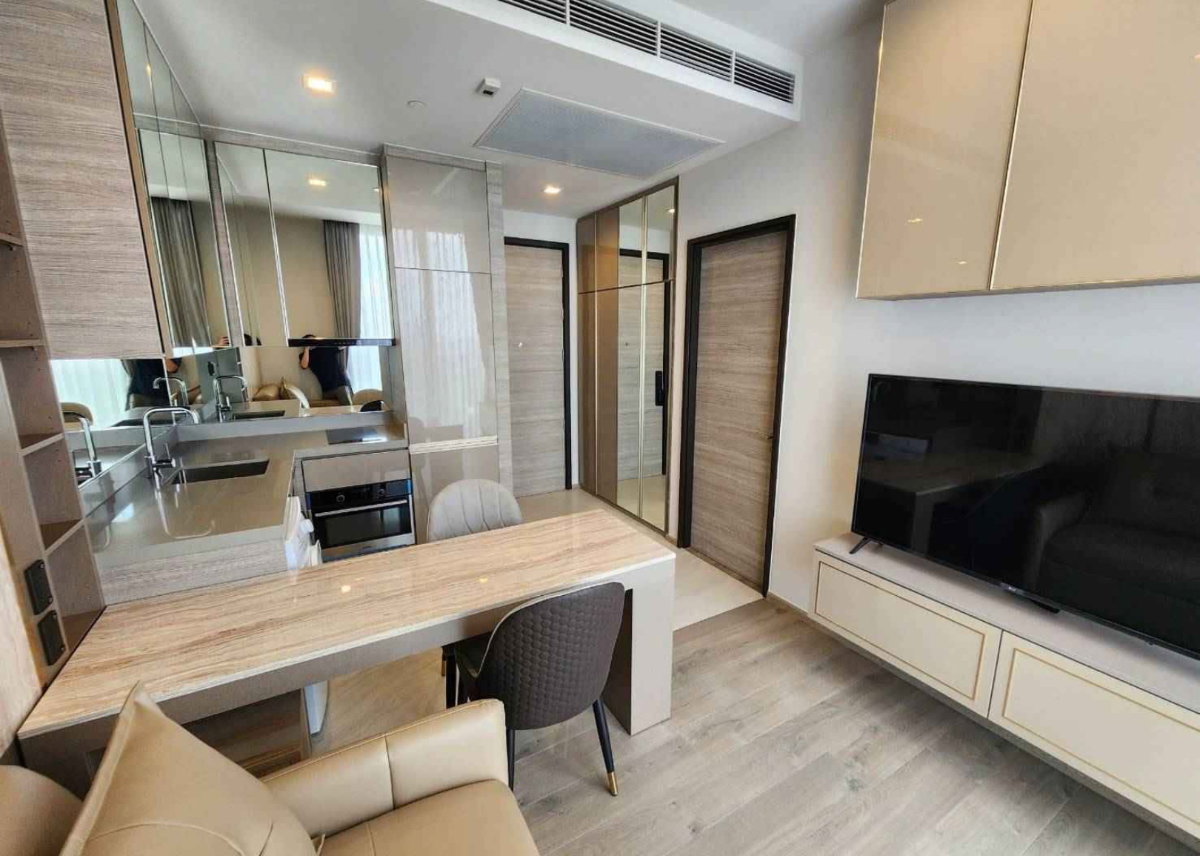 picture The Crest Park          Residences  - 1/8