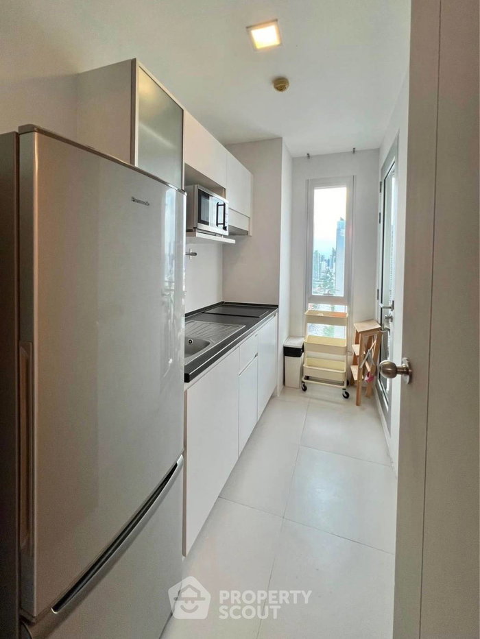 รูป คอนโดสองห้องนอน ชั้นยี่สิบแปด Thru Thonglor ย่านบางกะปิ (ID 2561002) - รูปที่ 7/7