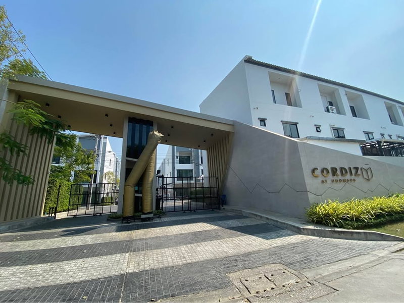 Townhouses for rent : RH011026 For rent: 3-story townhome with 3 bedrooms at Cordiz at Udomsuk, near BTS Udomsuk.