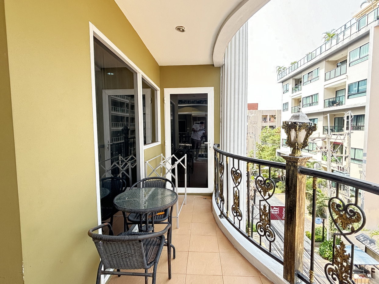 รูป Siam Oriental Twins Unit for sale in Pratumnak - รูปที่ 10/12
