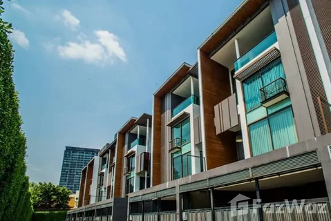รูปภาพ ทาวน์เฮ้าส์ให้เช่า 4 ห้องนอน ในโครงการ เรสซิเดนท์ สุขุมวิท 65 1171798
