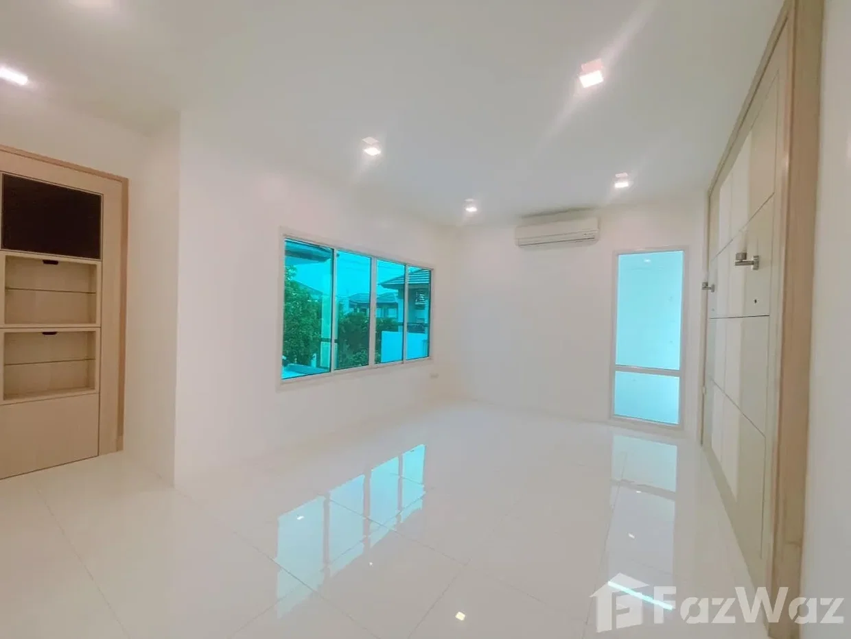 รูป บ้านเดี่ยวให้เช่า 4 ห้องนอน ในโครงการ หมู่บ้านรัตนาวดี 1642320 - รูปที่ 10/21