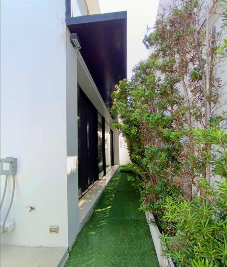 รูป ขายบ้านหรูระดับ Luxury Class โครงการ 15 Gates ทำเล CDC เลียบด่วนเอกมัย - รูปที่ 2/27