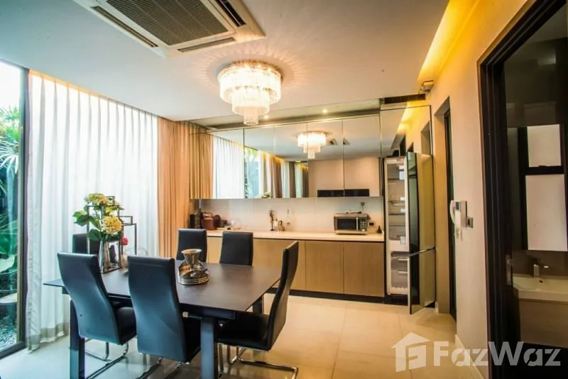 รูป ทาวน์เฮ้าส์ให้เช่า 4 ห้องนอน ในโครงการ เรสซิเดนท์ สุขุมวิท 65 1171798 - รูปที่ 14/17